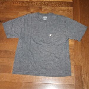 cute grey t-shirt! slightly cropped and super adorable!